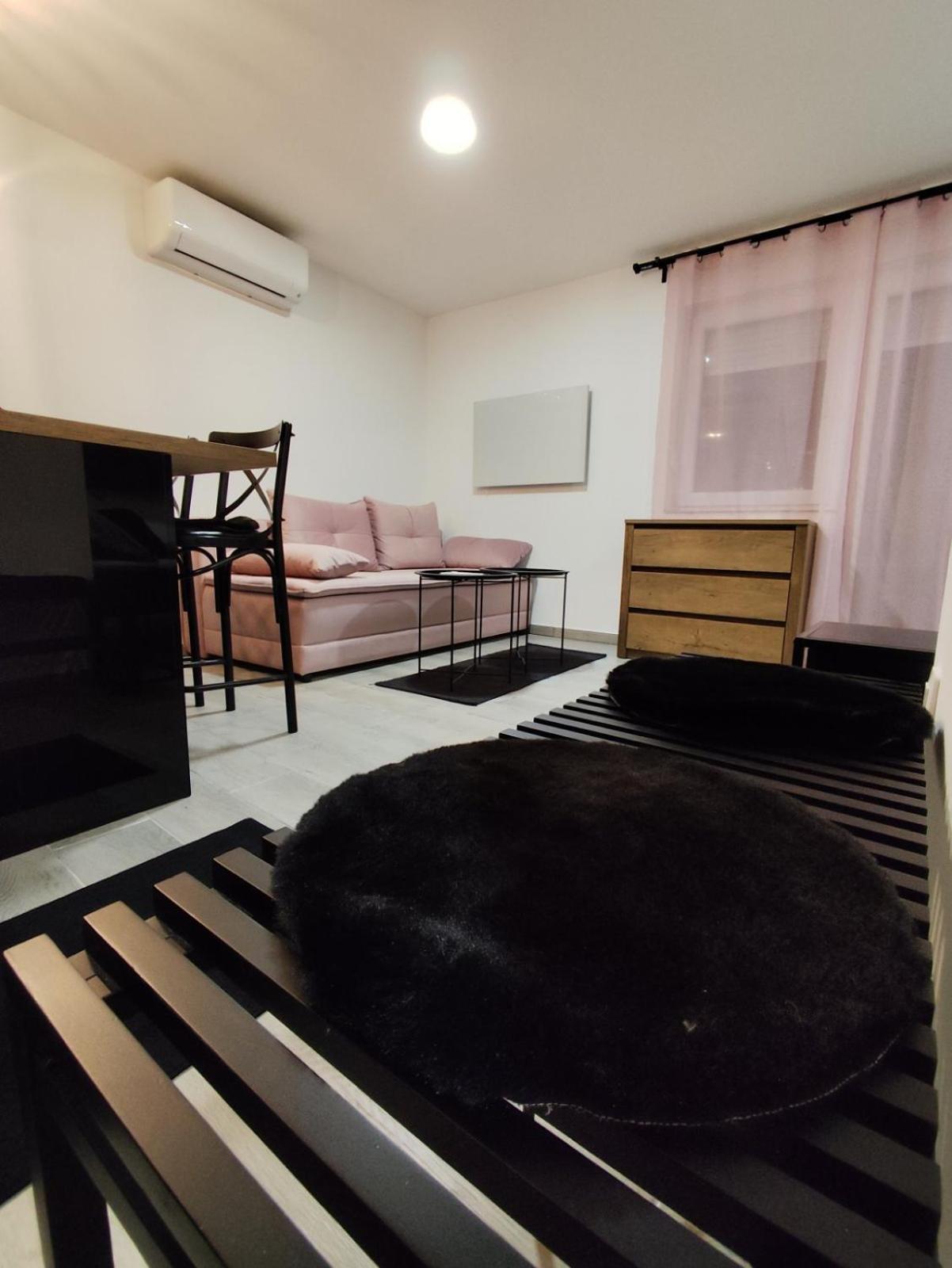 Oniks Appartement Lipik Buitenkant foto